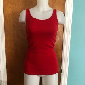 MERONA RED TANK can be layered in great condition